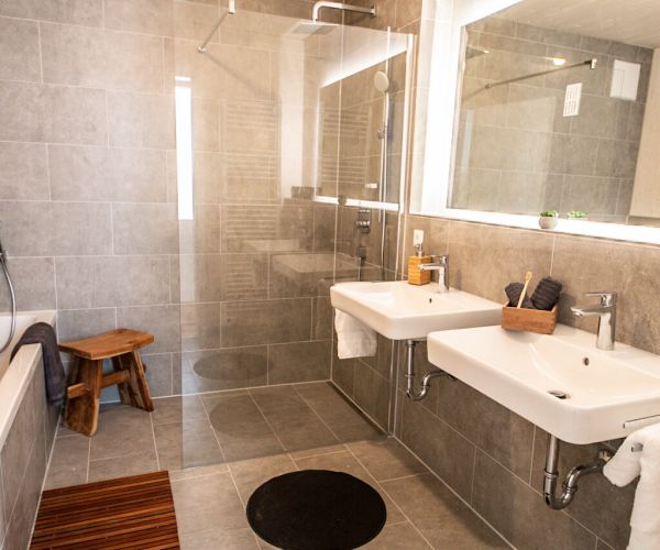 Home Staging Reichenbach-Fils, Esslingen - Haus - Bad - Nachher