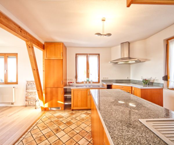 Home Staging Lichtenwald - Einfamilienhaus - Küche - Nachher