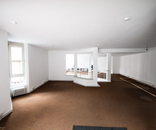 Home Staging Esslingen - Gewerbeimmobilie - Lobby - Vorher