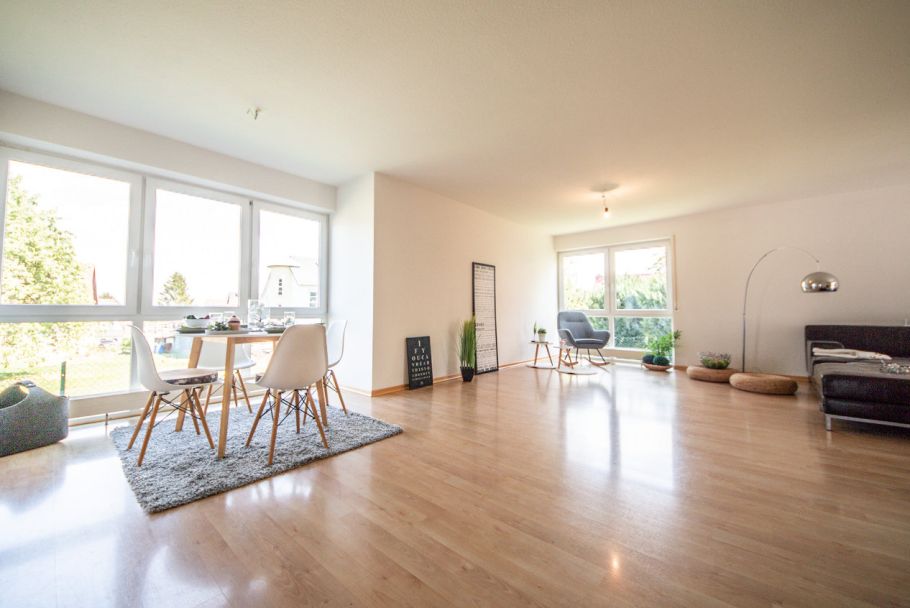 Home Staging Waldenbuch - Einfamilienhaus - Esszimmer / Wohnzimmer