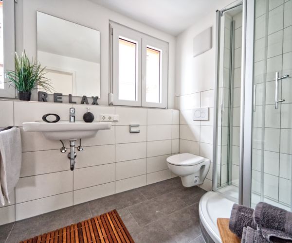 Home Staging Tübingen - Einfamilienhaus - Bad - Nachher