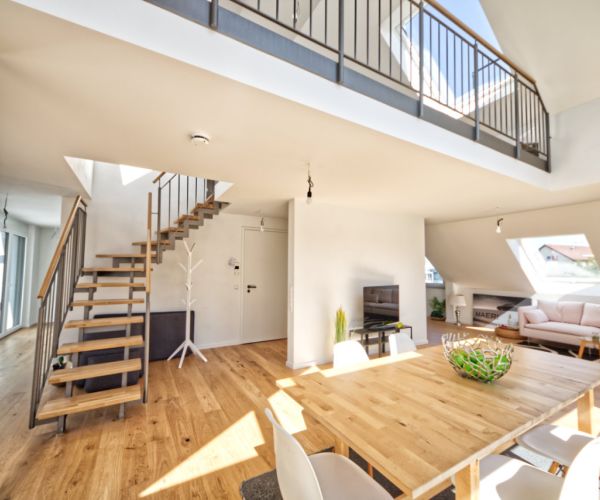 Home Staging Schorndorf - Penthouse Maisonette - Wohnzimmer/Esszimmer - Nachher