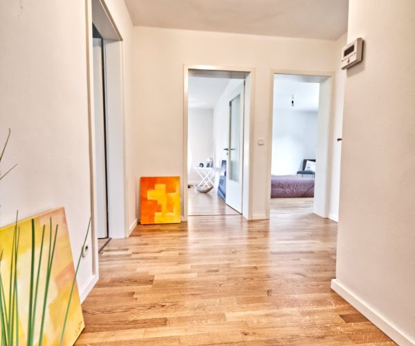 Home Staging Nürtingen - Wohnung - Flur - Nachher