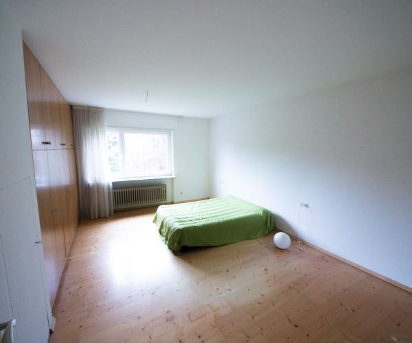 Home Staging Reutlingen - Einfamilienhaus - Schlafzimmer - Vorher