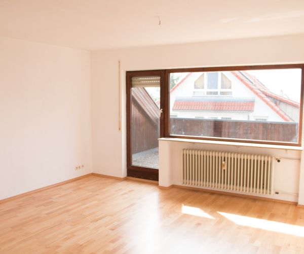 Home Staging Wolfschlugen - Wohnung - Wohnzimmer - Vorher